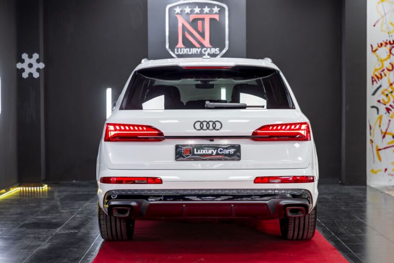 AUDI Q7 55 TFSI S Matrix